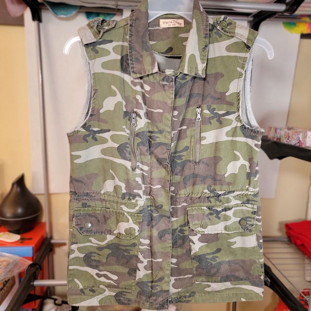 Paris Blues Camo Vest Full Zip + Button - Size Large